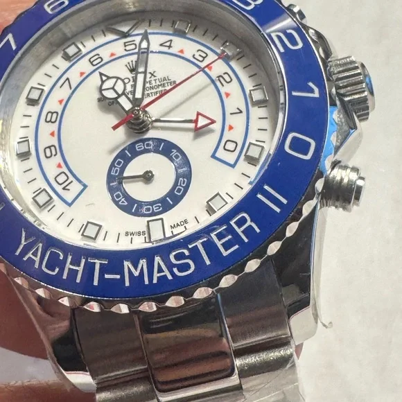 Watch - Picture 8 of 10